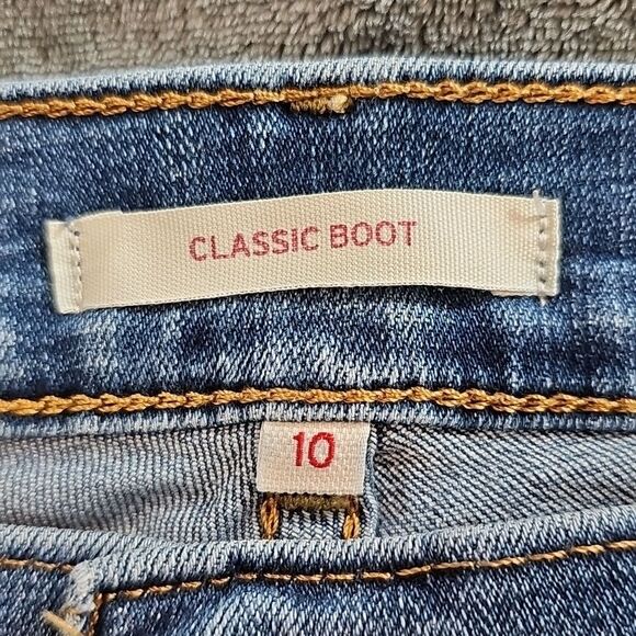 Levi's Classic Boot cut medium wash size 10 - Picture 4 of 8